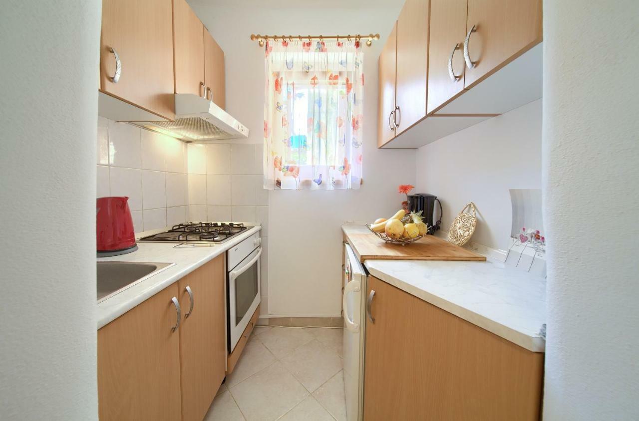 Hrast Apartamento Krk Town Exterior foto